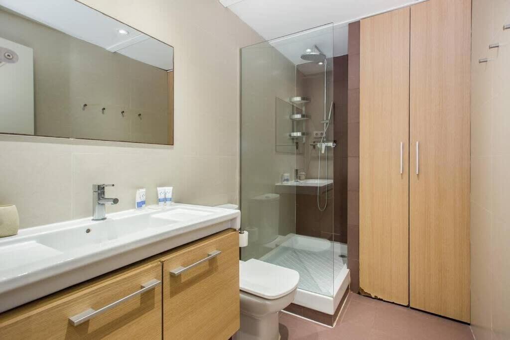 Bright And Modern 4bedroom With Terrace In Ramblas P2 Appartement *